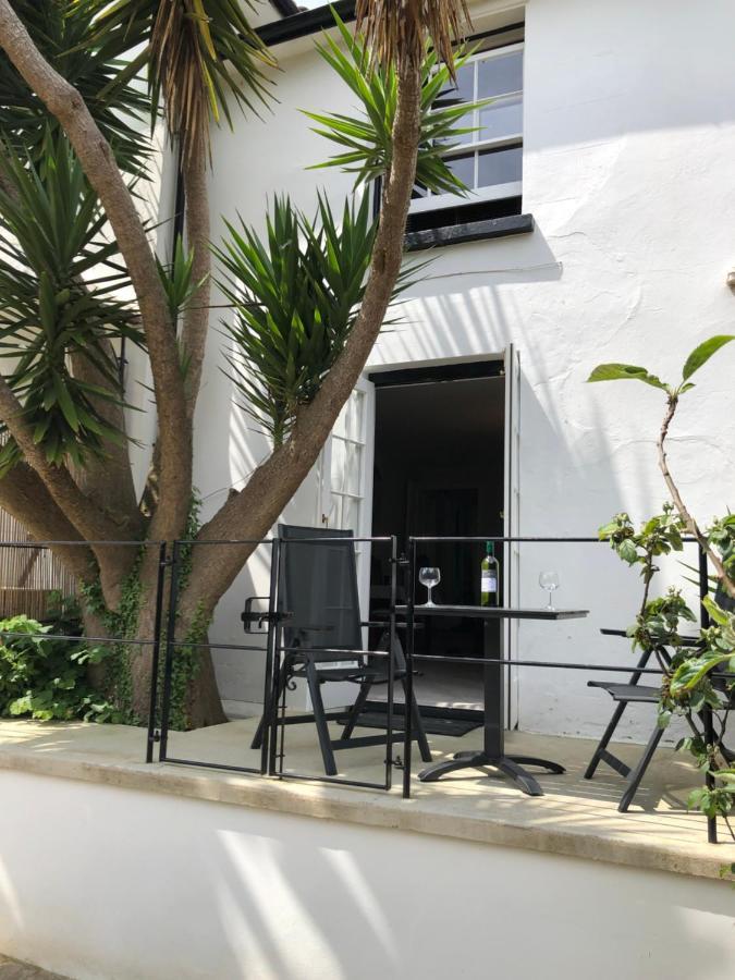 Little Treasure With Up To 25 Percent Off Ferry Apartment Шанклин Екстериор снимка