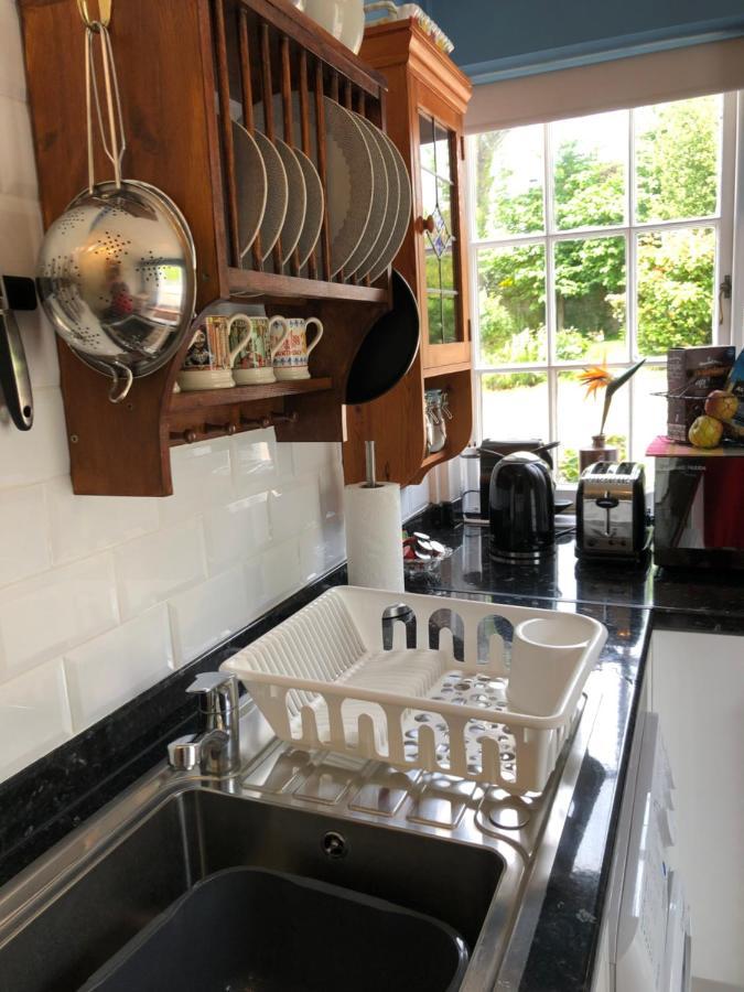 Little Treasure With Up To 25 Percent Off Ferry Apartment Шанклин Екстериор снимка